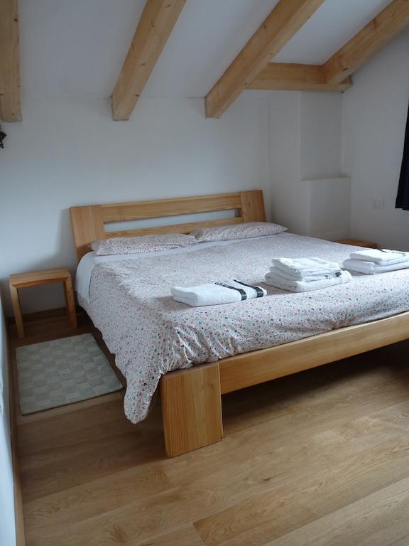 B&B Casa Sul Lago - Appartamenti Calceranica al Lago Pokój zdjęcie